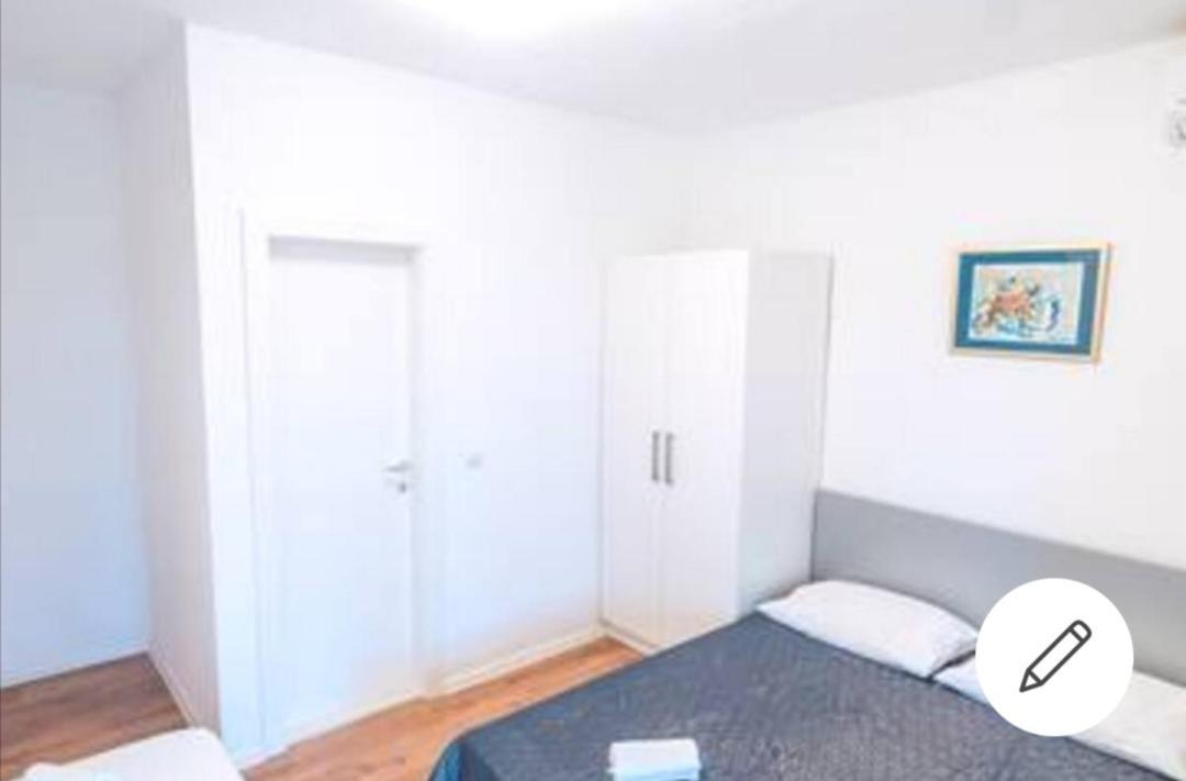 Apt White Idyll, 3 Bedrooms, 3 Bathrooms, Terrace Apt Promajna Extérieur photo