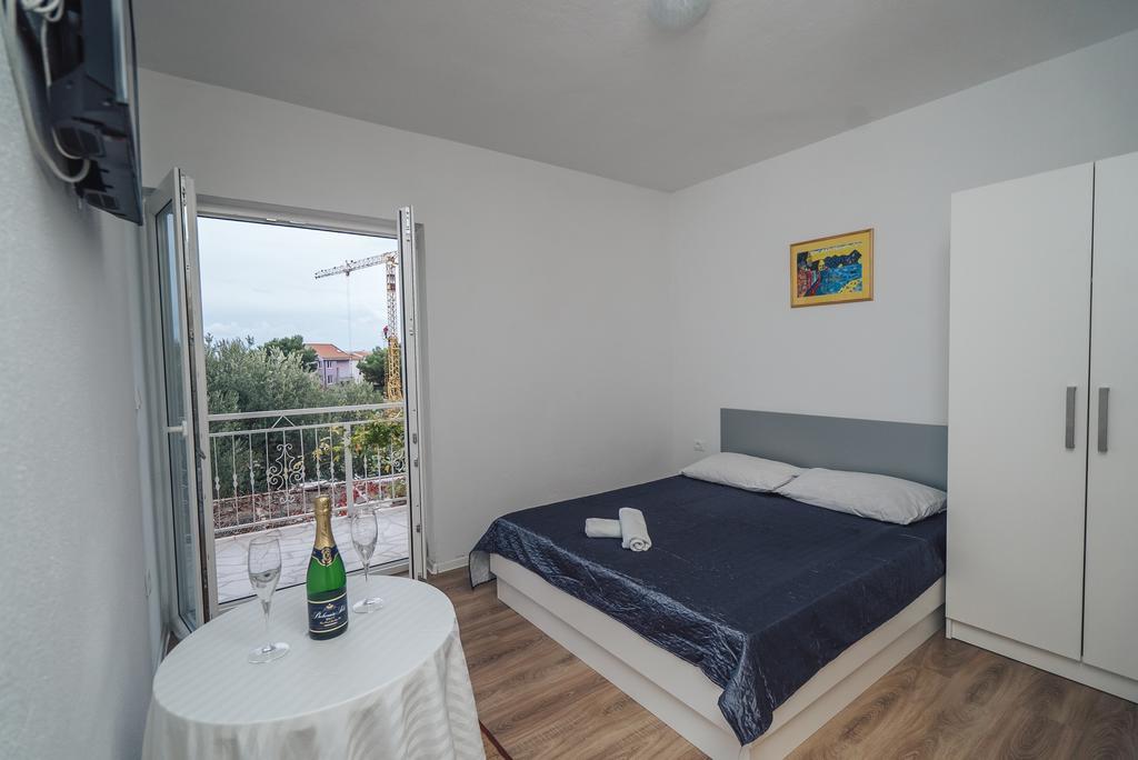 Apt White Idyll, 3 Bedrooms, 3 Bathrooms, Terrace Apt Promajna Extérieur photo